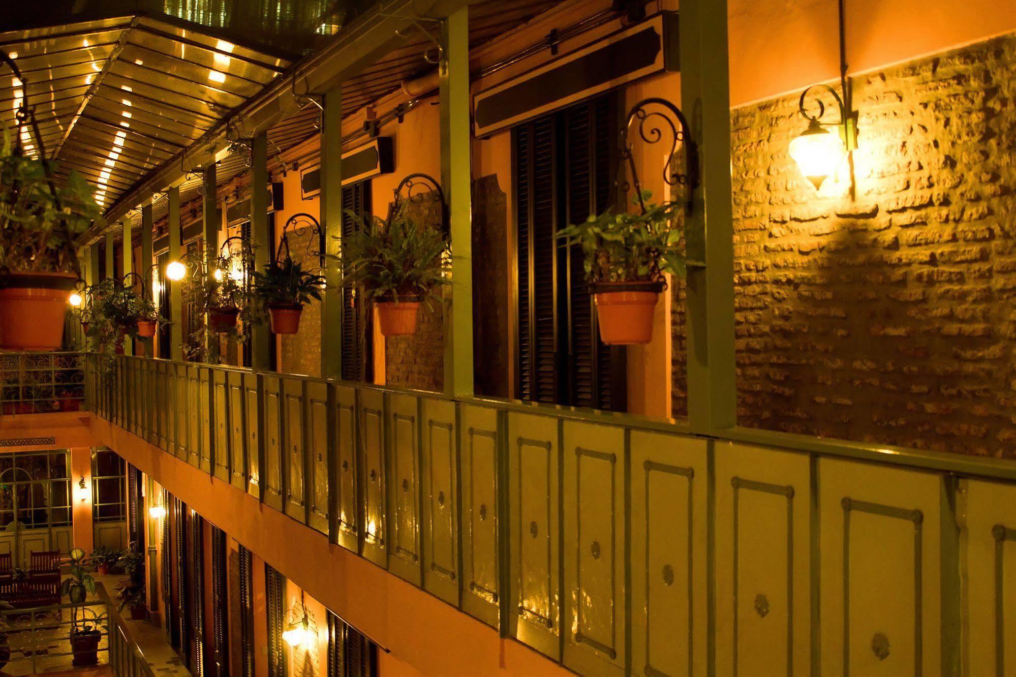 Gran Hotel Hispano Буенос Айрес Екстериор снимка
